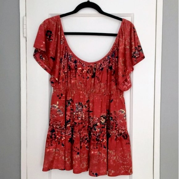 Free People Red Patterned Babydoll Top M Boho Flowy Tunic Peasant Blouse - Picture 3 of 3